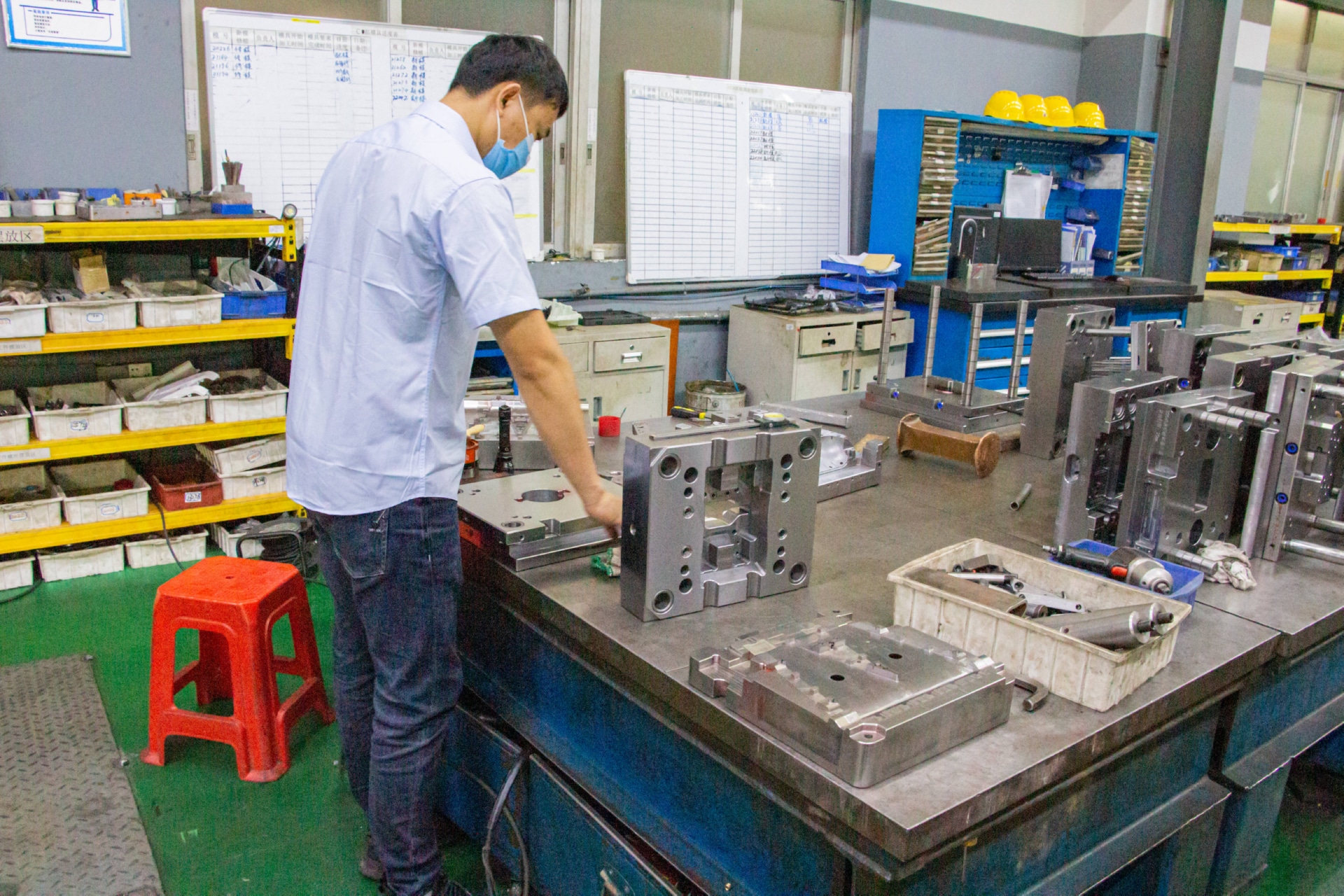 塑料模具设计应注意什么问题呢?