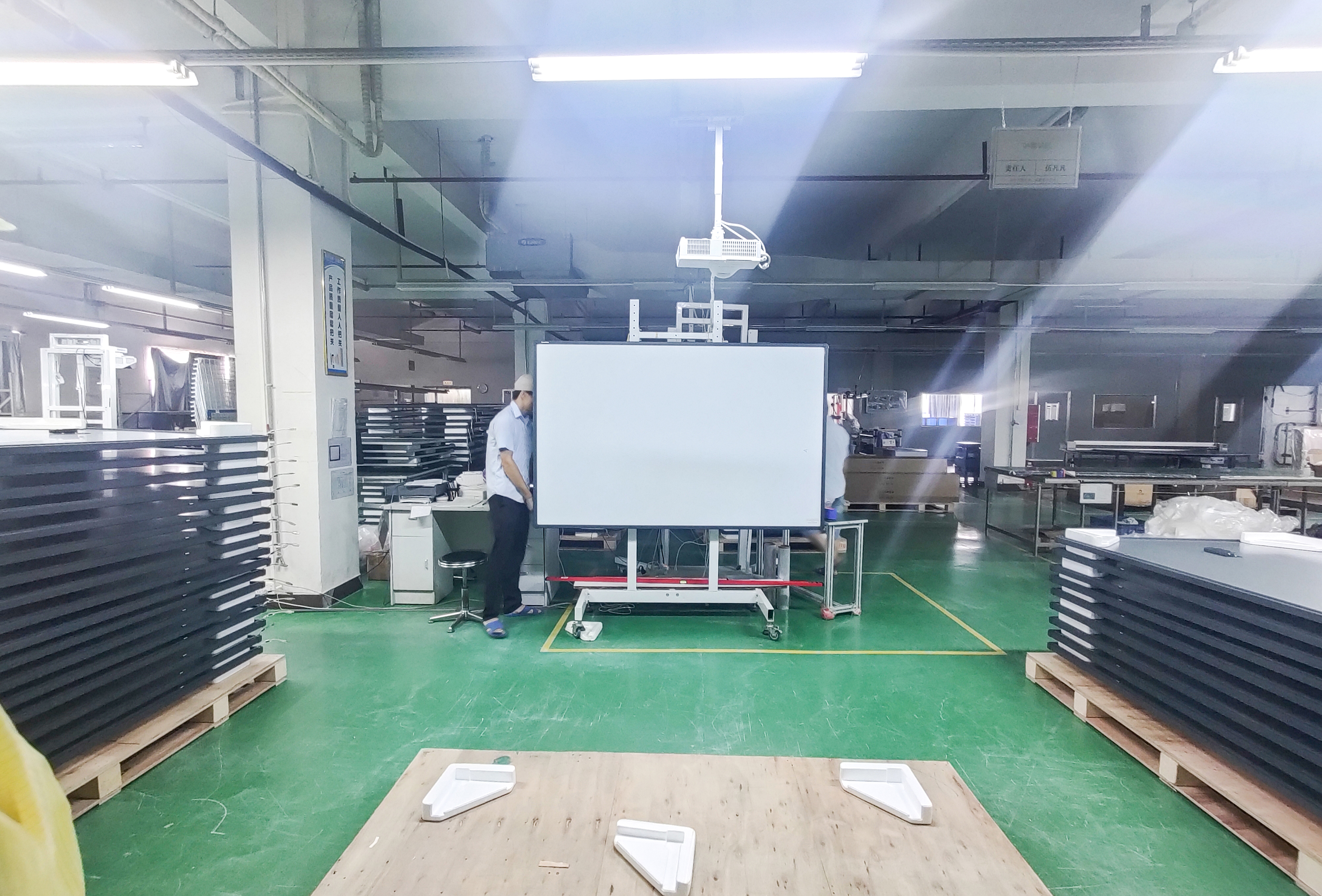 电子白板教学一体机注塑模具设计加工定制厂家